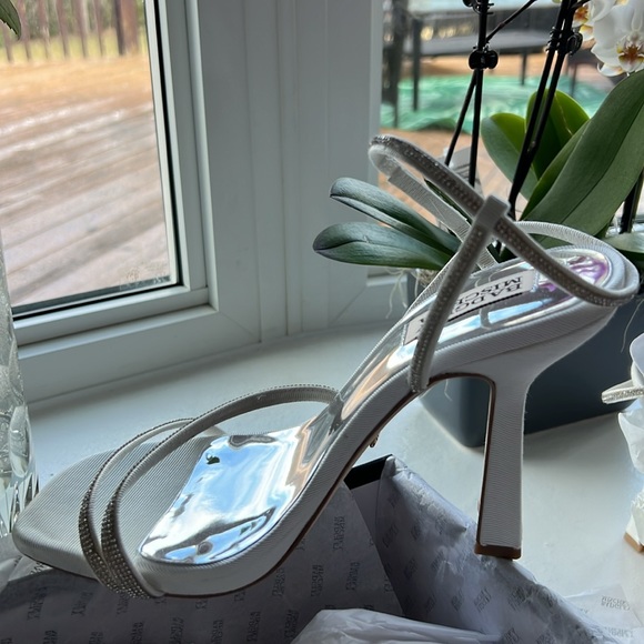 Badgley Mischka Urbana Stiletto Heels - Picture 5 of 9